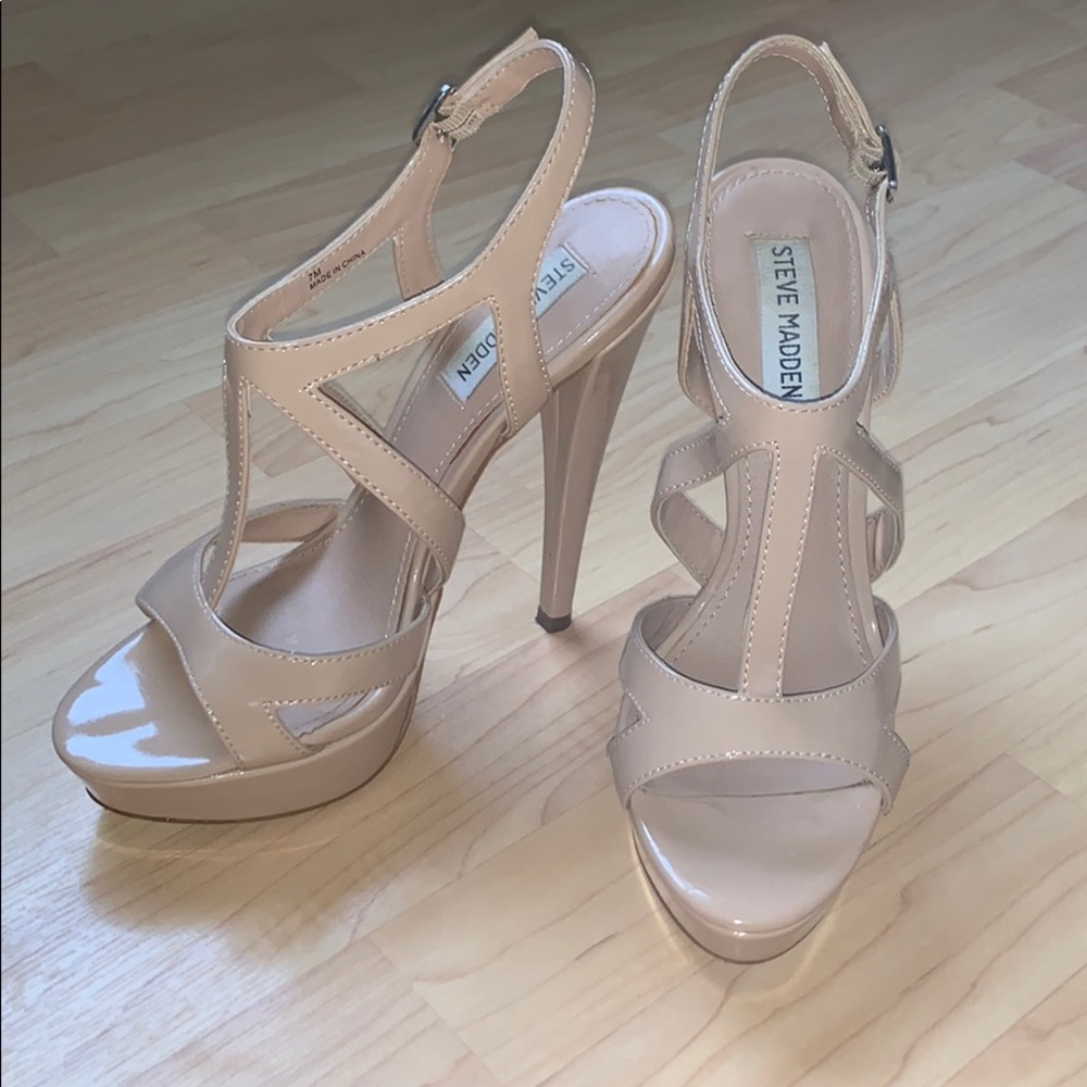 Steve Madden Bizare Fawn Patent Pumps
